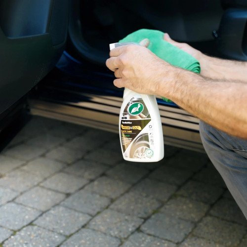 Dressing Plastic Interior si Exterior Auto Turtle Wax Plastic Shine, 500ml